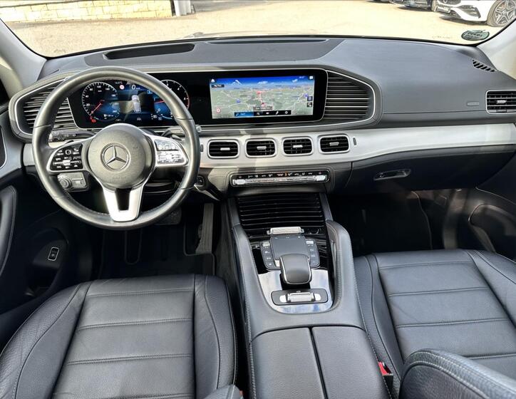 Mercedes-Benz GLE 9