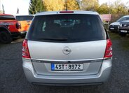 Opel Zafira 8