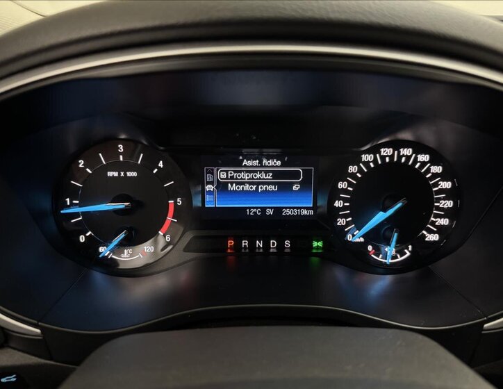 Ford Mondeo Kombi 2,0 l 110 kw