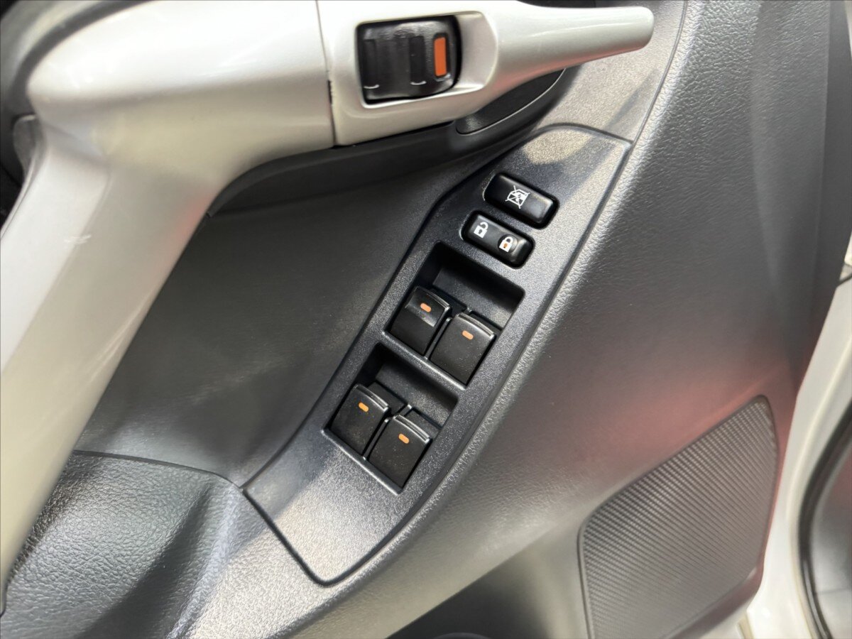 Toyota Verso Kombi 2,0 l 93 kw