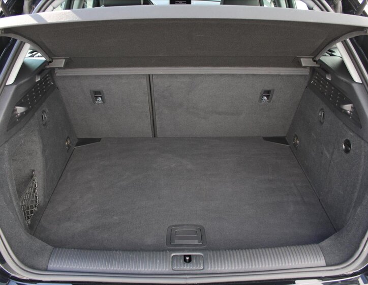 Audi S3 Hatchback 2,0 l 221 kw