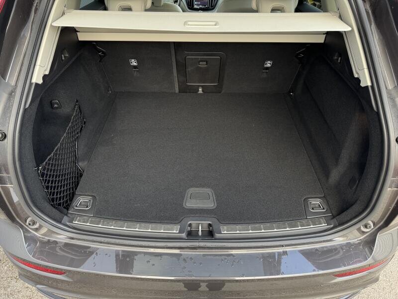 Volvo XC60 SUV / Terénní 2,0 l 145 kw