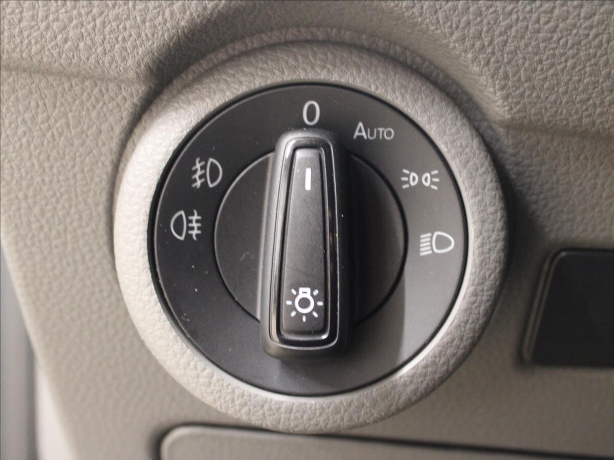 Volkswagen Caravelle Kombi 2,0 l 110 kw