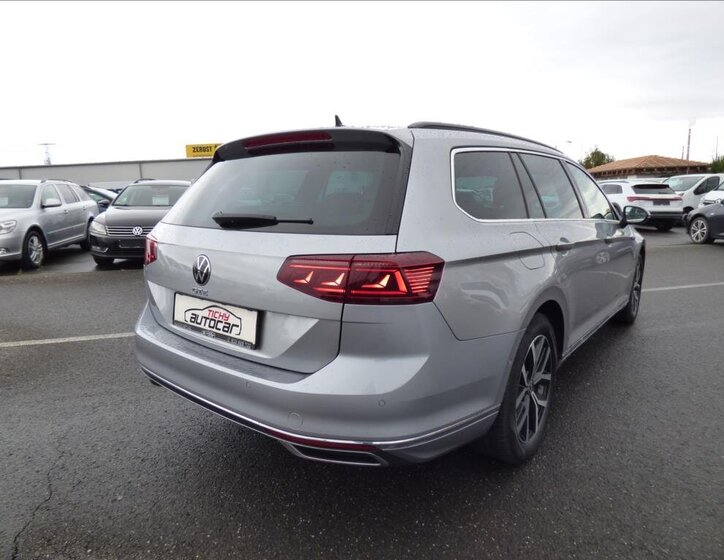 Volkswagen Passat Kombi 1,4 l 115 kw