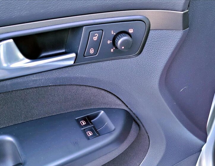 Volkswagen Touran MPV 1,9 l 77 kw