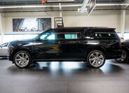 Cadillac Escalade 2