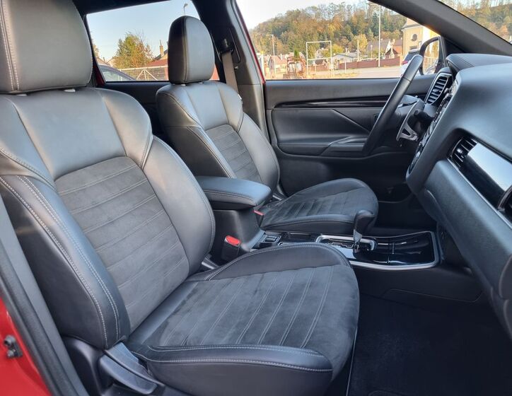 Mitsubishi Outlander 10