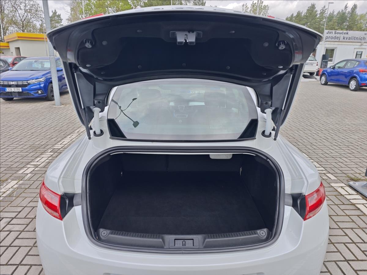 Renault Laguna Kupé 2,0 l 110 kw