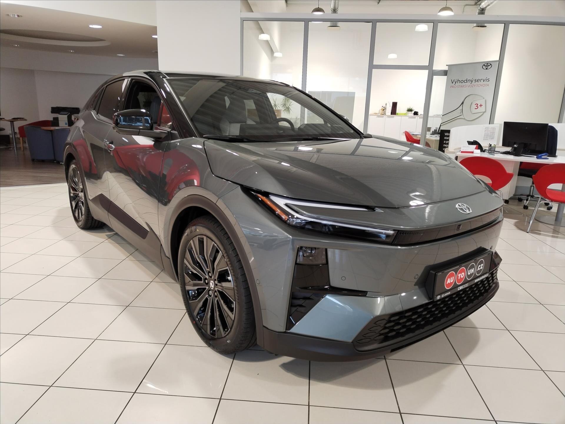 Toyota C-HR CUV / Crossover 0,0 252 kw