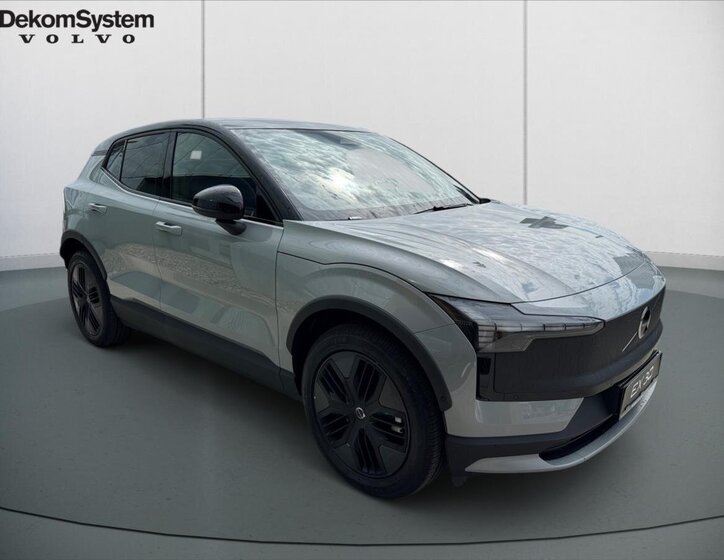 Volvo EX30 SUV / Terénní 0,0 315 kw