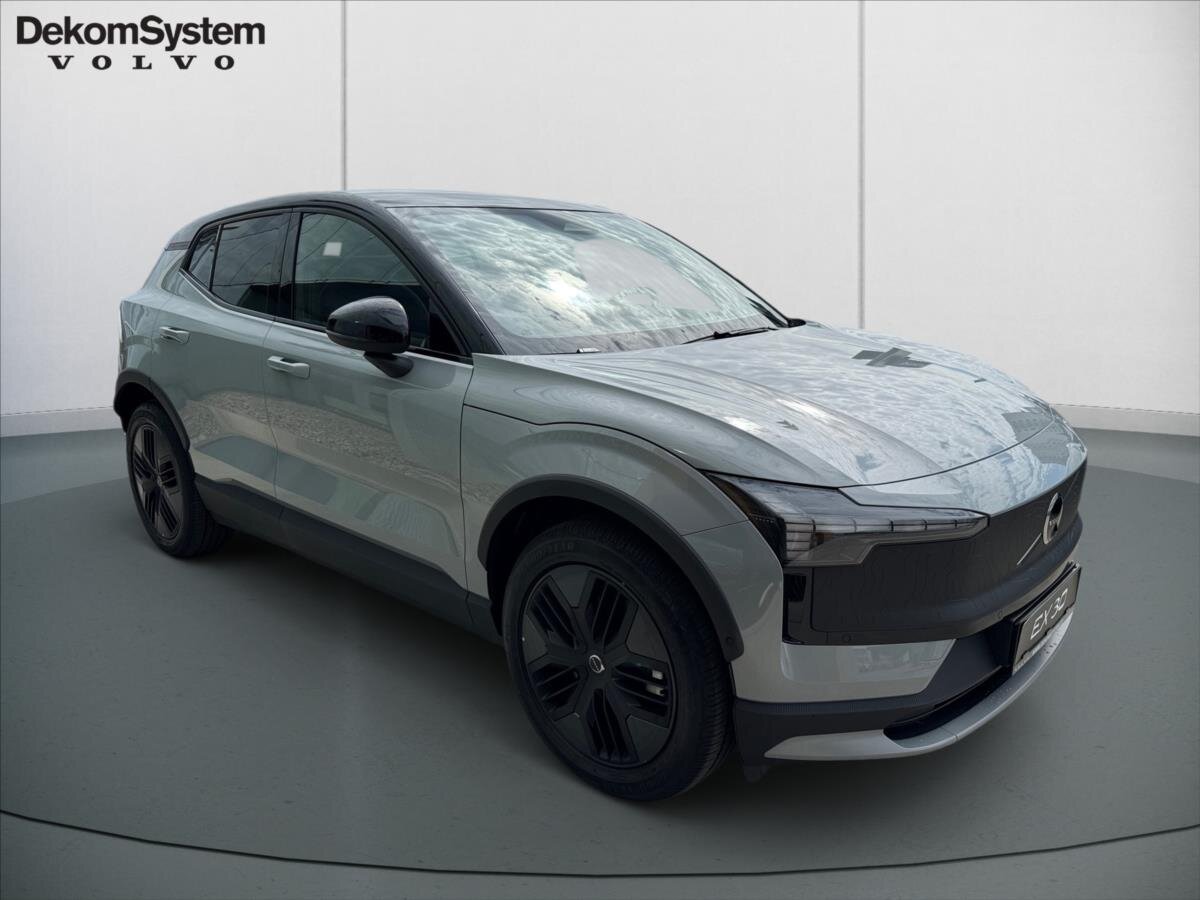Volvo EX30 SUV / Terénní 0,0 315 kw