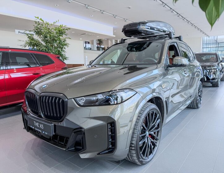 BMW X5 SUV / Terénní 3,0 l 259 kw