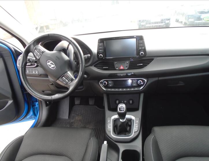 Hyundai i30 18