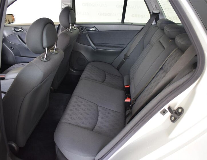 Mercedes-Benz Třídy C Kombi 1,8 l 105 kw