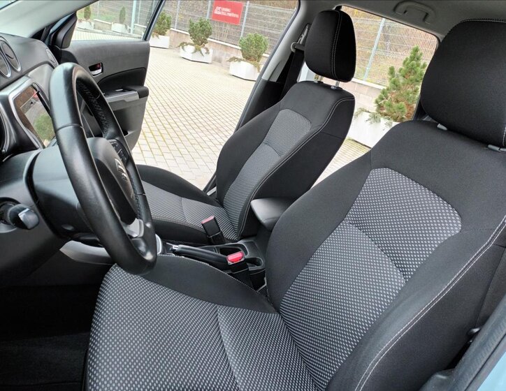 Suzuki Vitara SUV 1,4 l 103 kw