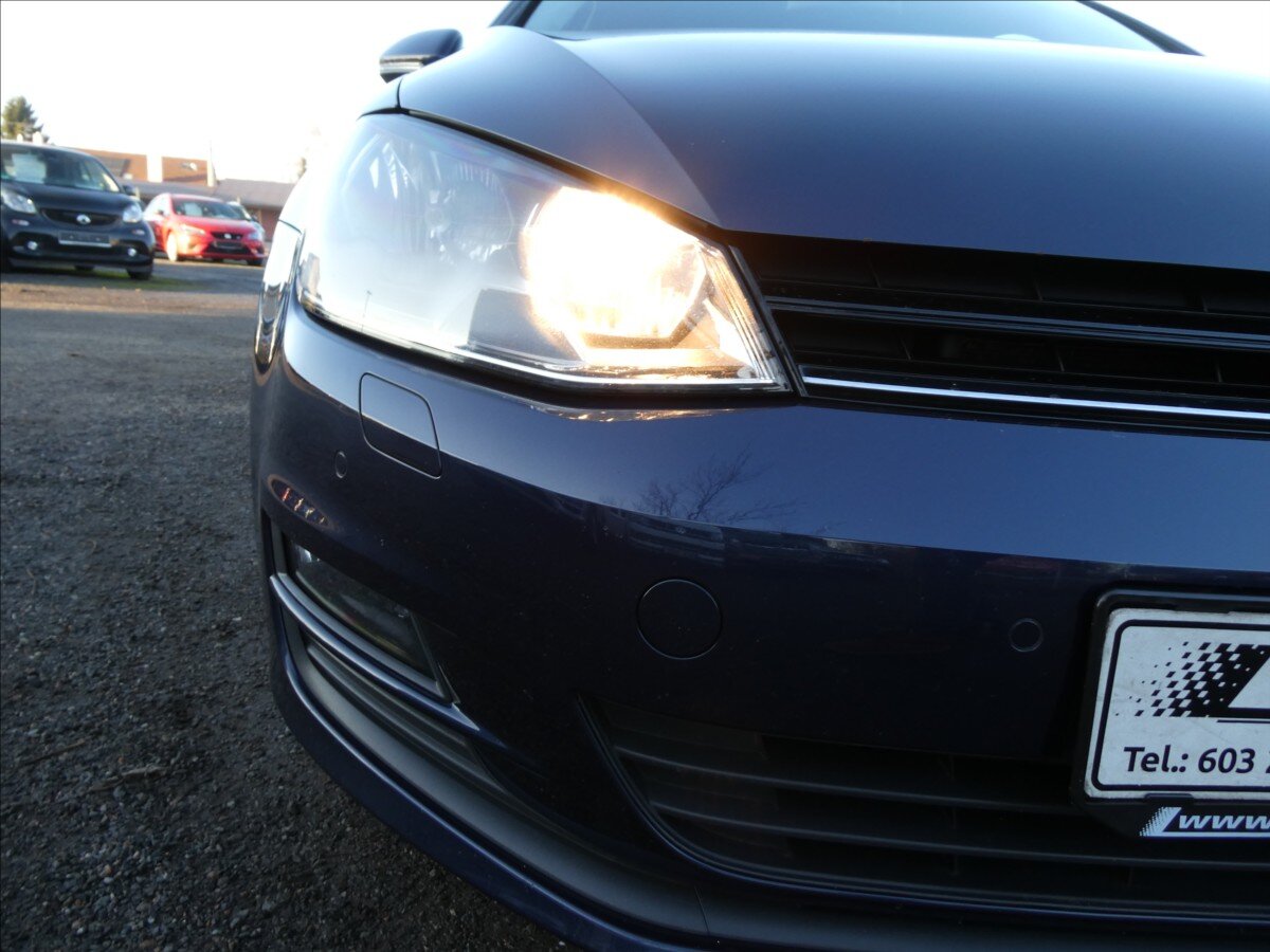 Volkswagen Golf Kombi 1,6 l 81 kw