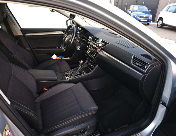 Škoda Superb Kombi 2,0 l 110 kw