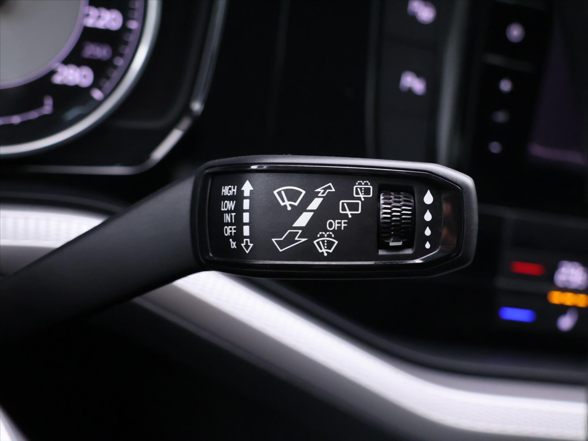 Volkswagen Touareg SUV 3,0 l 170 kw