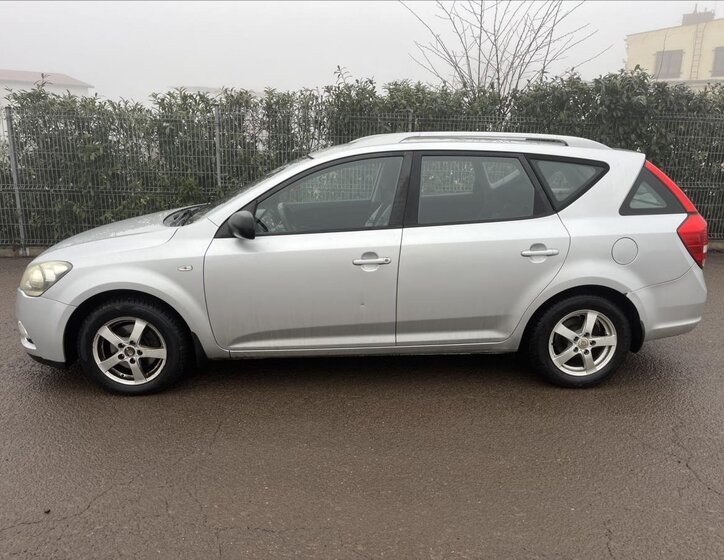 KIA Ceed 4