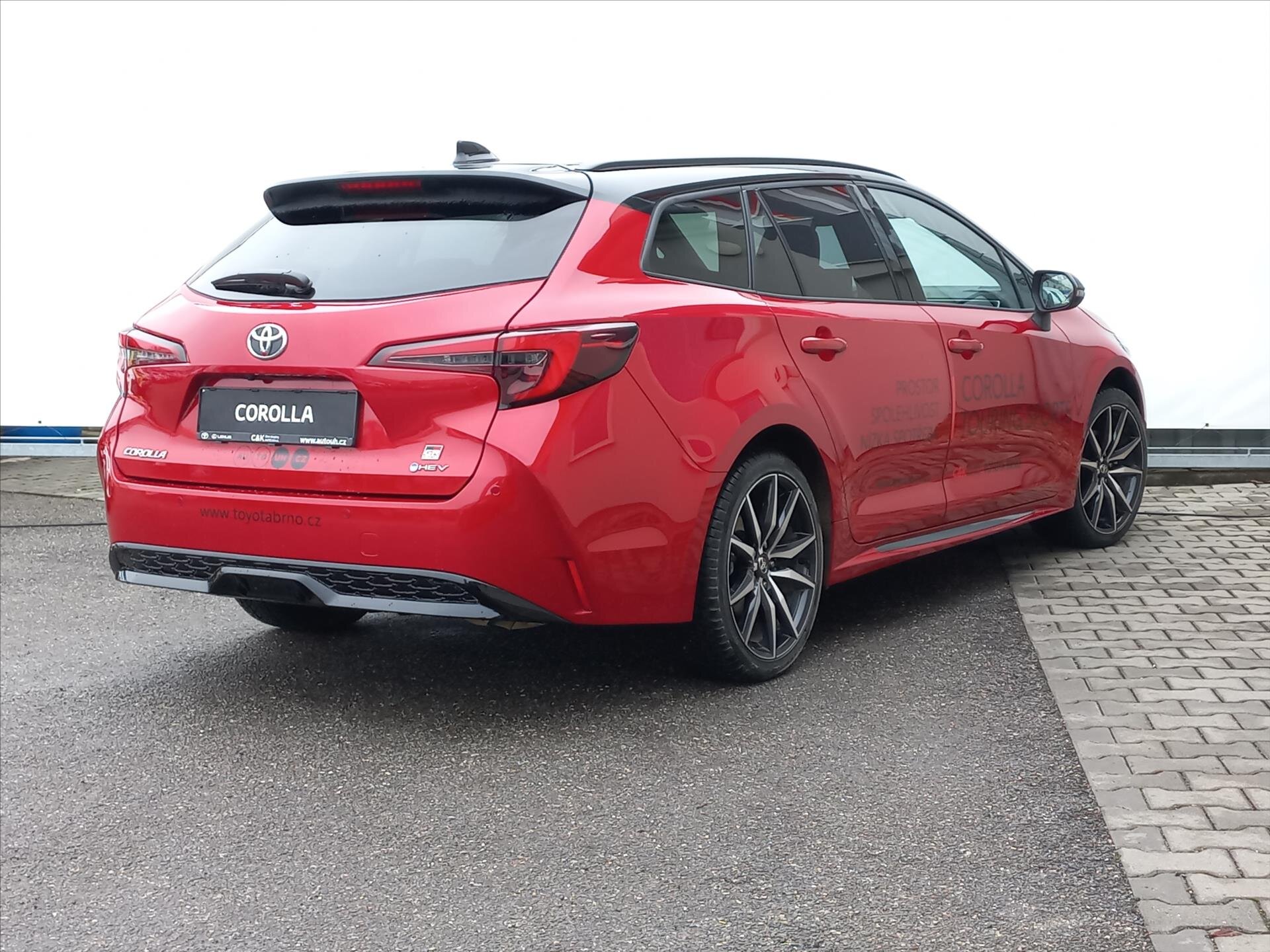 Toyota Corolla Kombi 2,0 l 98 kw