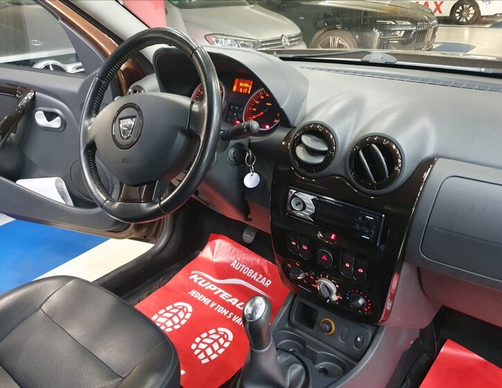 Dacia Duster SUV / Terénní 1,6 l 77 kw