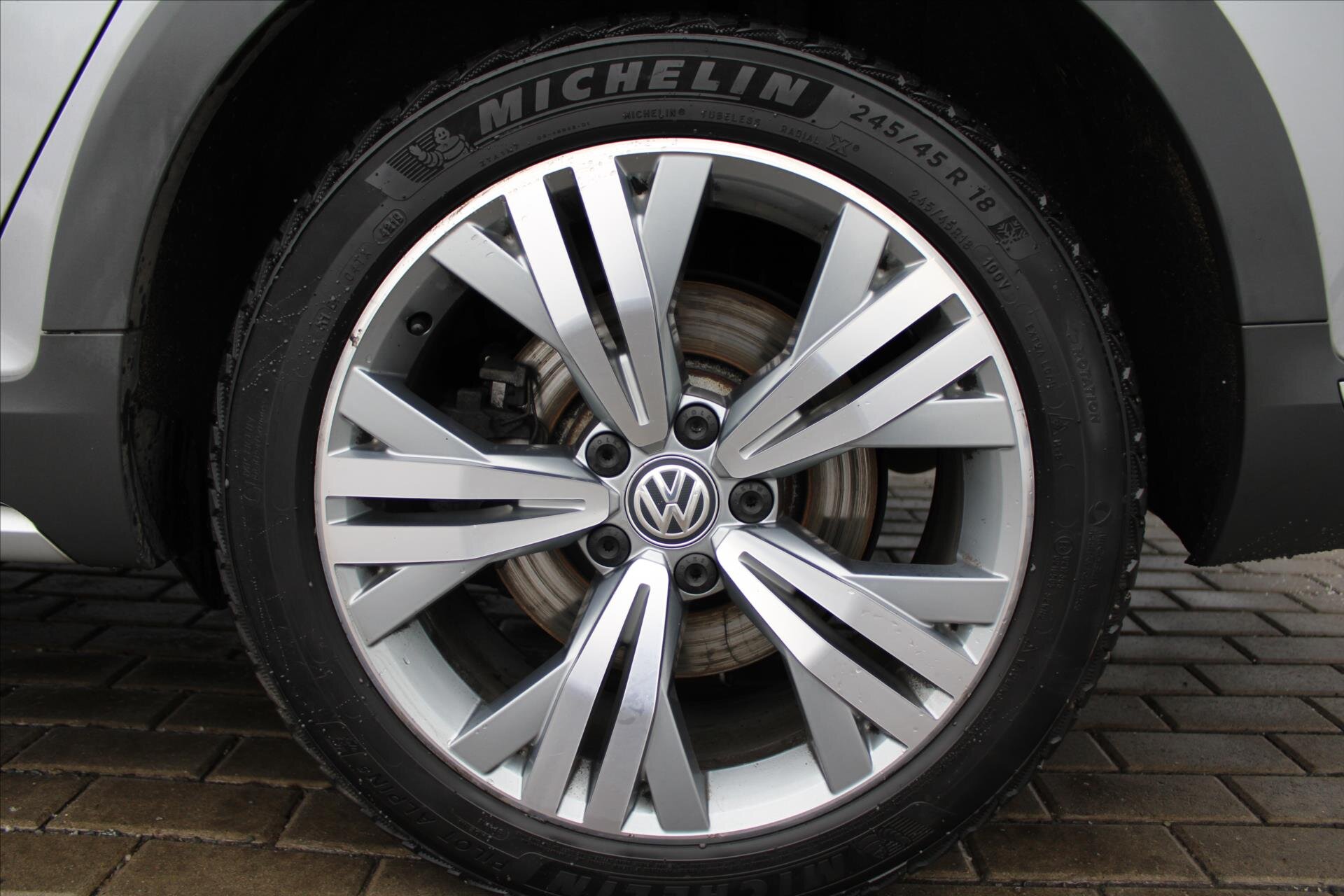 Volkswagen Passat Kombi 2,0 l 176 kw