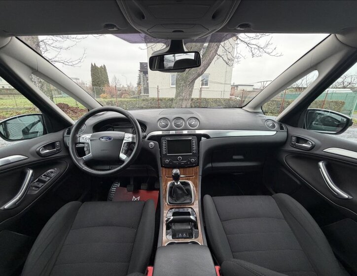 Ford S-MAX MPV 2,2 l 147 kw