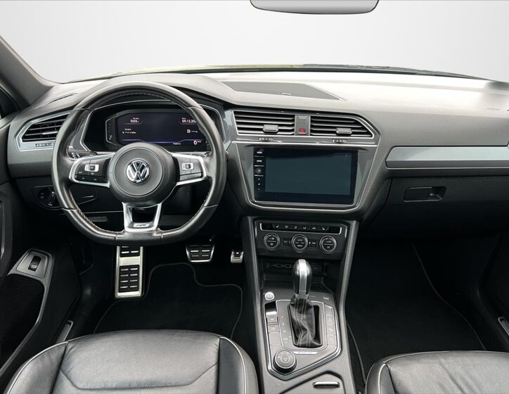 Volkswagen Tiguan 16