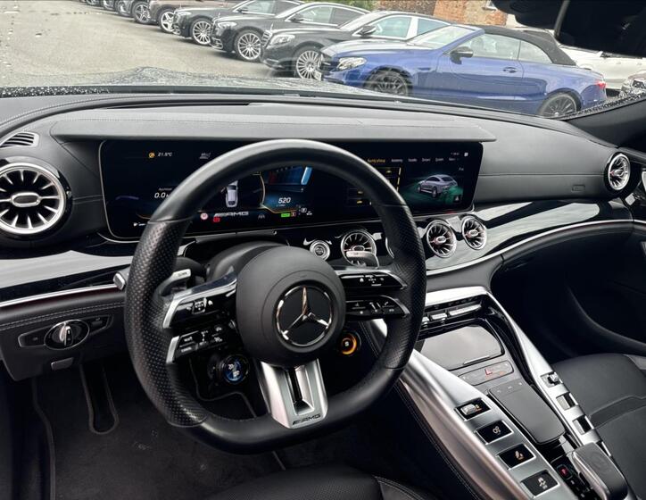 Mercedes-Benz AMG GT 10