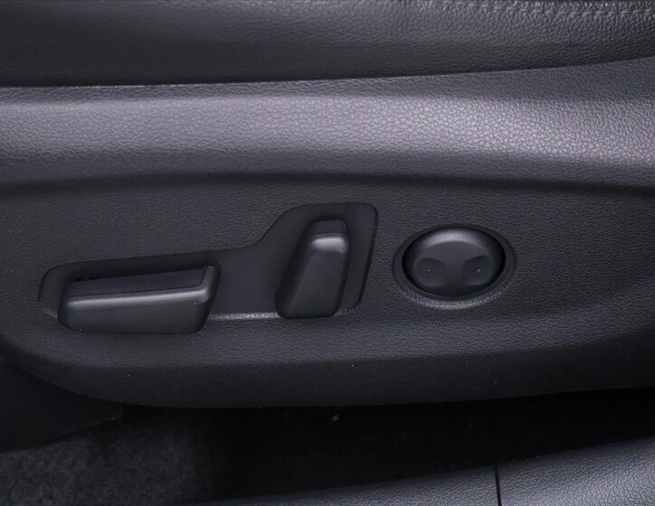 Hyundai Tucson SUV 2,0 l 136 kw