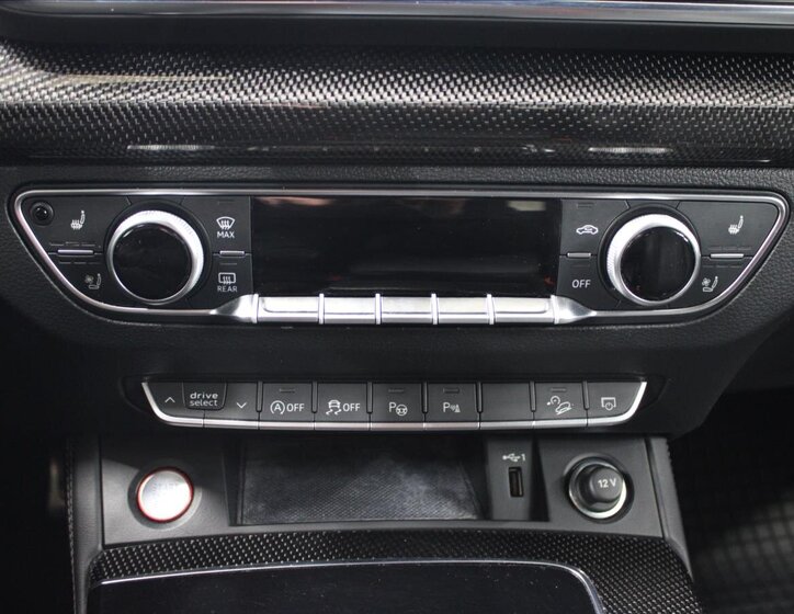 Audi SQ5 SUV 3,0 l 251 kw