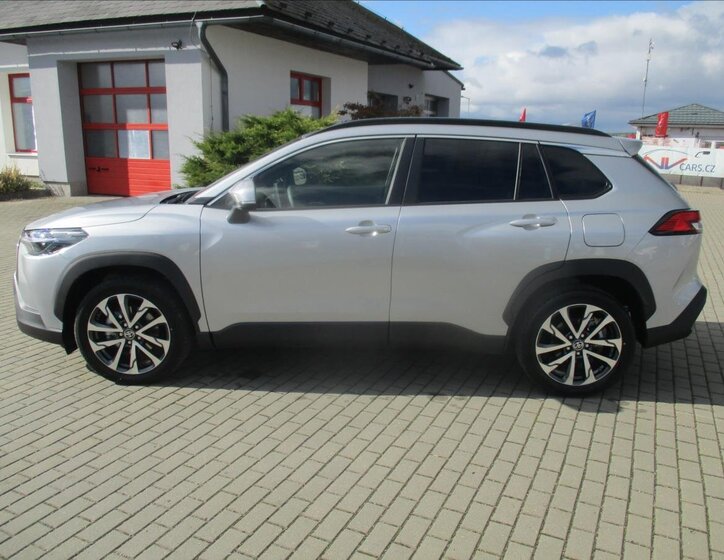 Toyota Corolla Cross 31