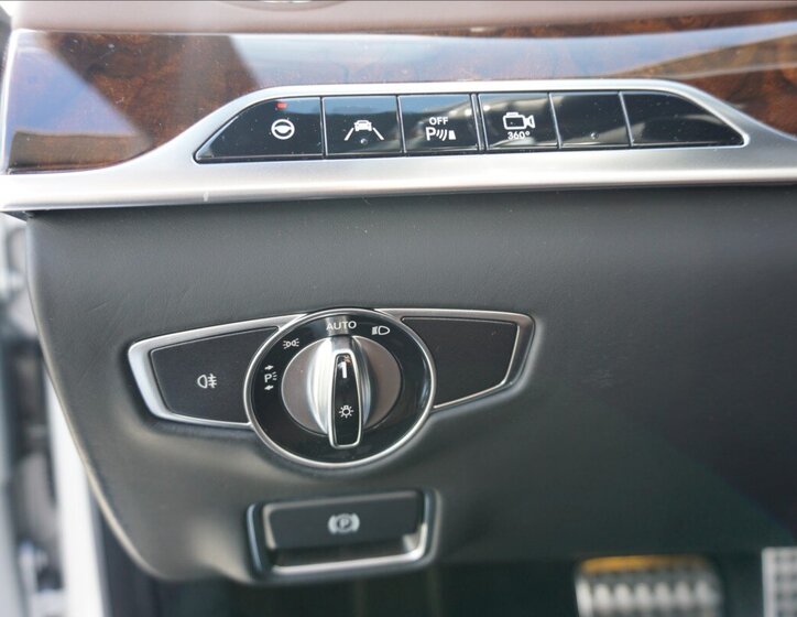 Mercedes-Benz Třídy S Ostatní 4,7 l 335 kw