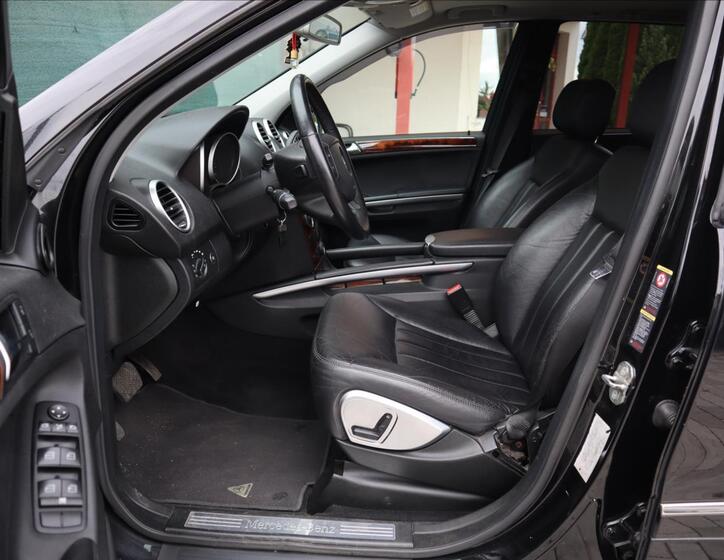 Mercedes-Benz Třídy M 7