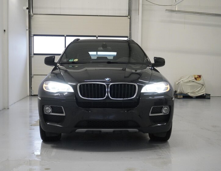 BMW X6 SUV 3,0 l 180 kw