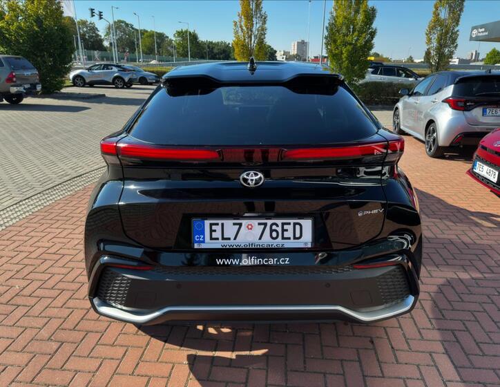Toyota C-HR 4