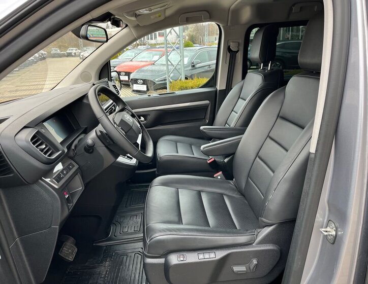 Toyota ProAce Verso 13