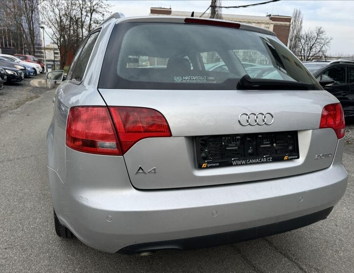 Audi A4 Kombi 2,0 l 103 kw