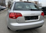 Audi A4 Kombi 2,0 l 103 kw