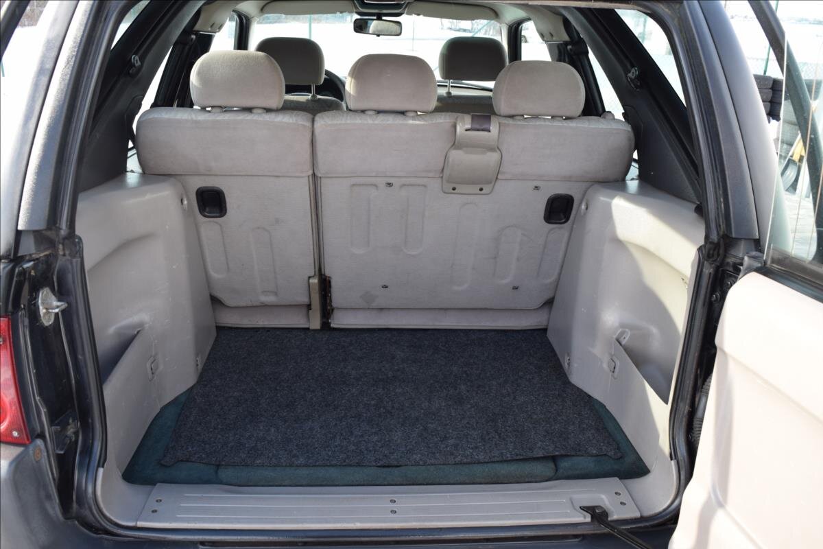 Land Rover Freelander Kombi 2,0 l 71 kw