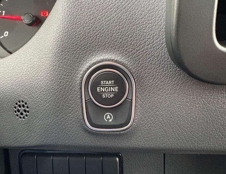 Mercedes-Benz Sprinter 12