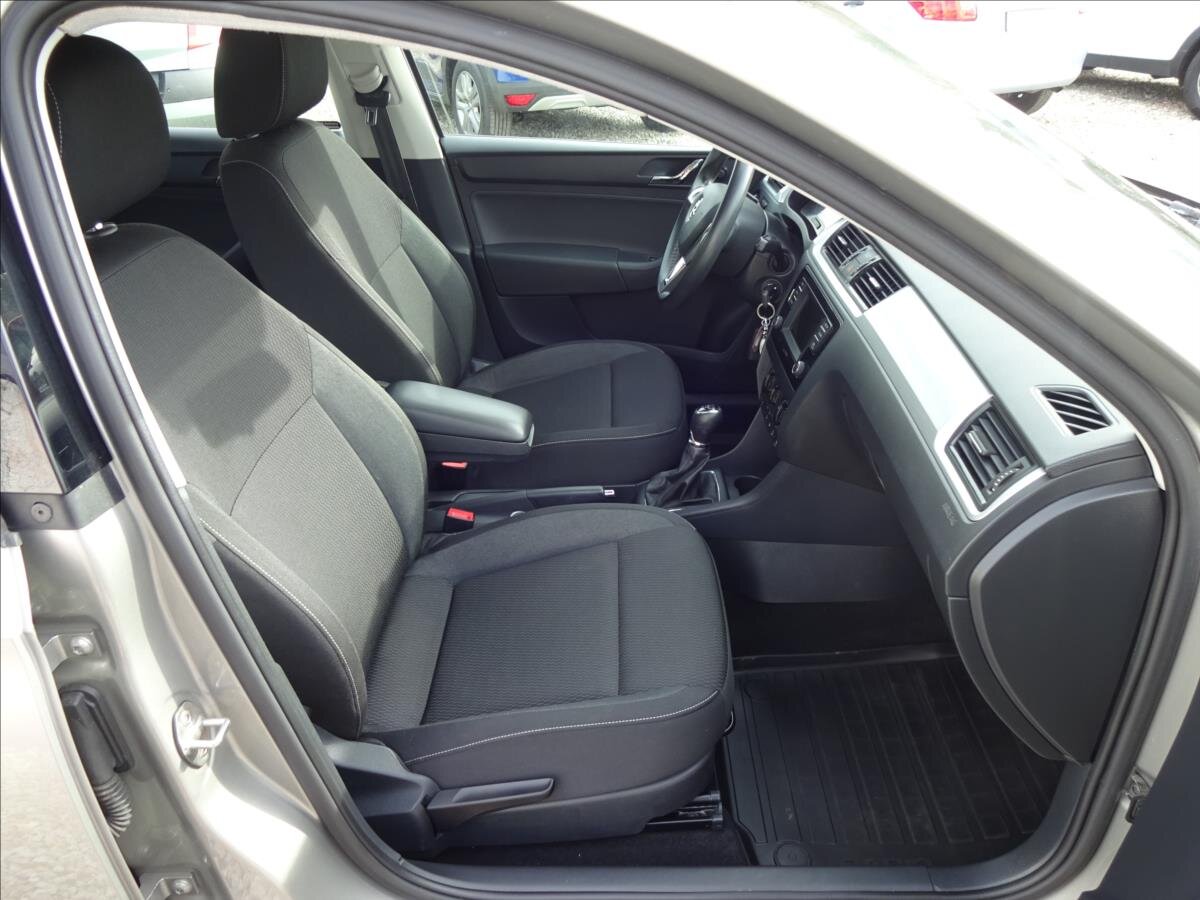 Škoda Rapid Sedan / Limuzína 1,2 l 66 kw