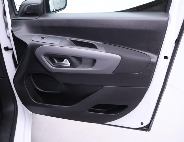 Toyota ProAce City Verso MPV 1,2 l 96 kw