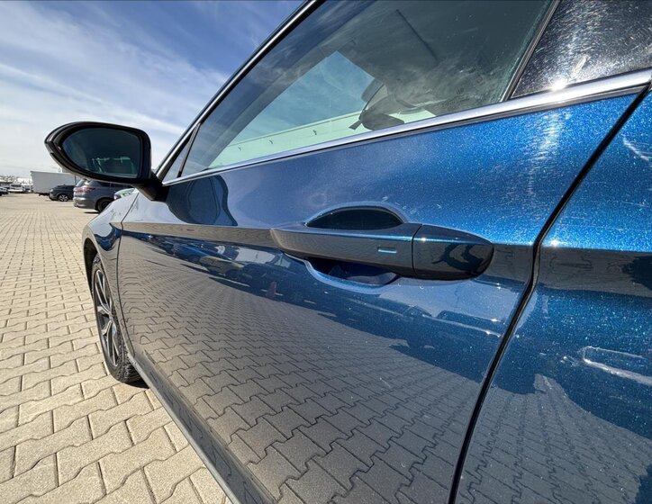 Volkswagen Passat Kombi 2,0 l 147 kw