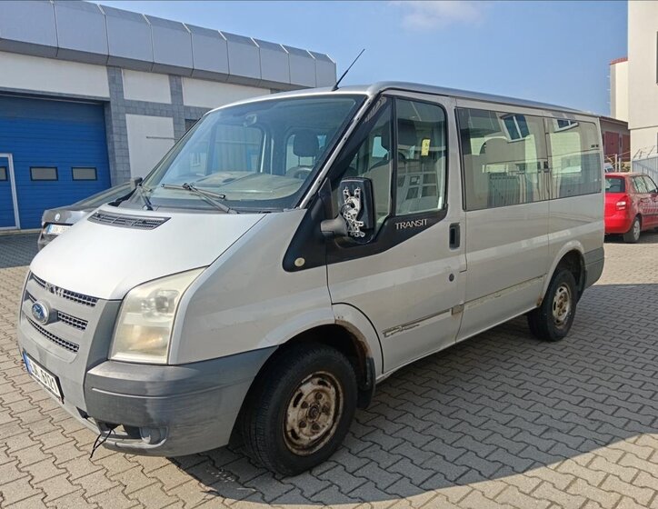 Ford Transit Kombi 2,2 l 85 kw