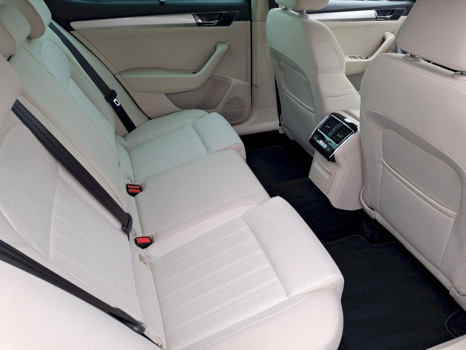 Škoda Superb Sedan 2,0 l 110 kw