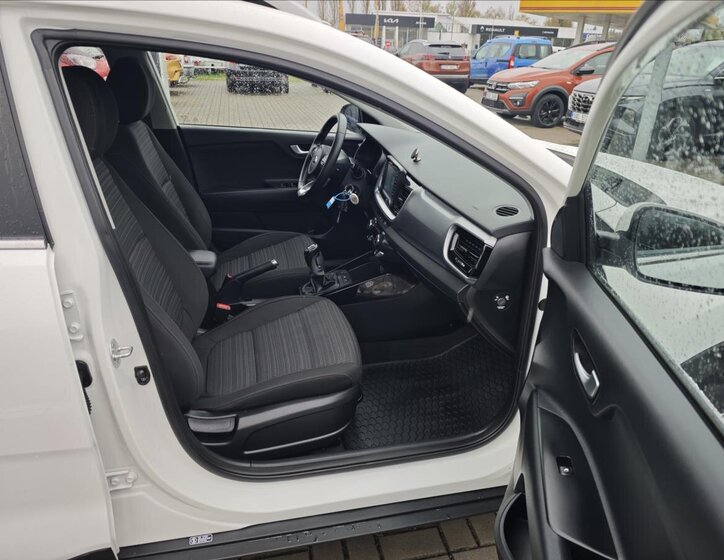 KIA Stonic SUV / Terénní 1,4 l 73 kw