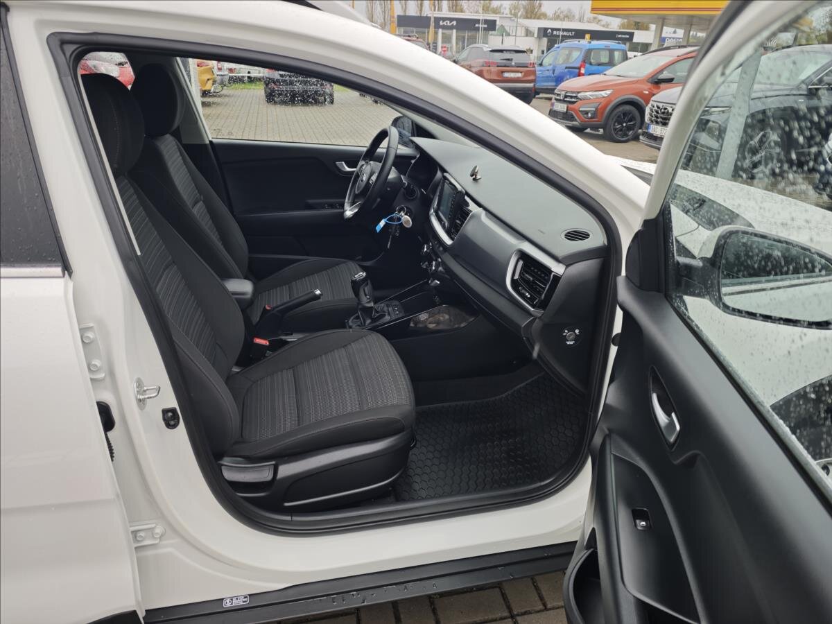 KIA Stonic SUV / Terénní 1,4 l 73 kw