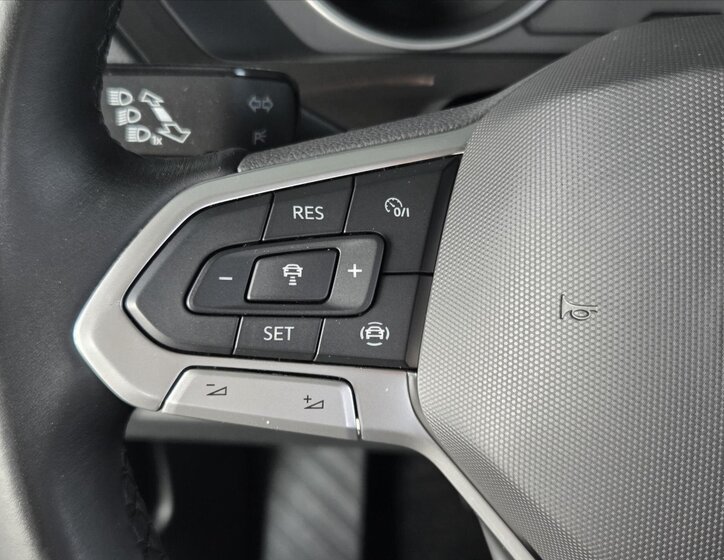 Volkswagen Tiguan SUV / Terénní 1,5 l 110 kw