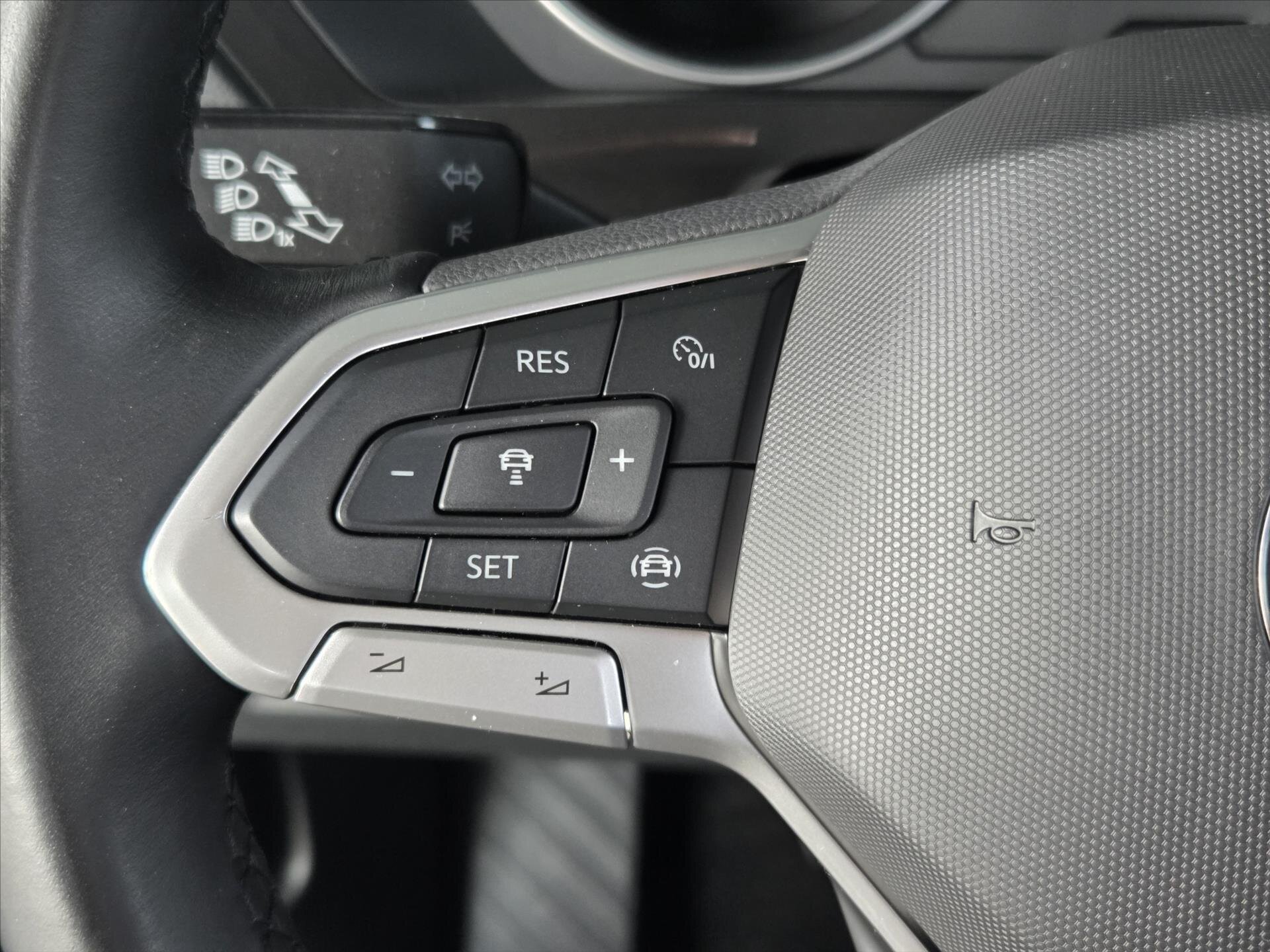 Volkswagen Tiguan SUV / Terénní 1,5 l 110 kw